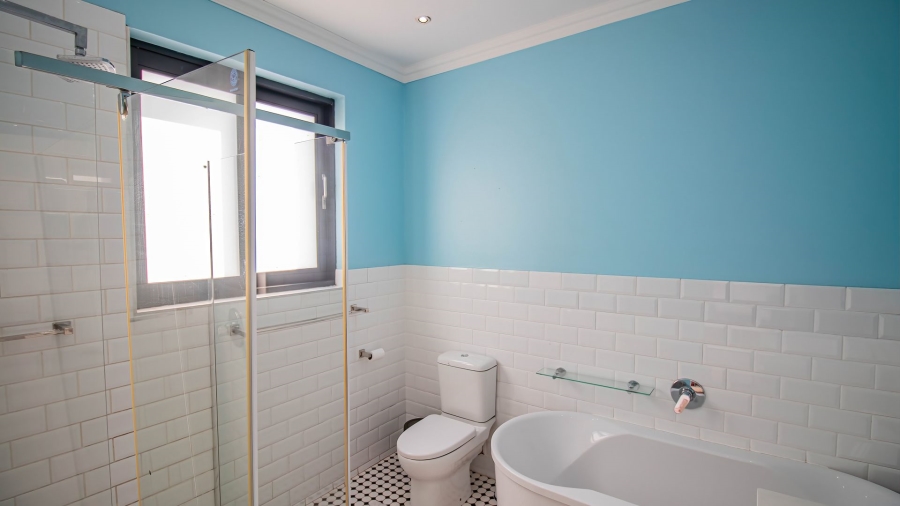 6 Bedroom Property for Sale in Blue Hills Equestrian Estate Gauteng