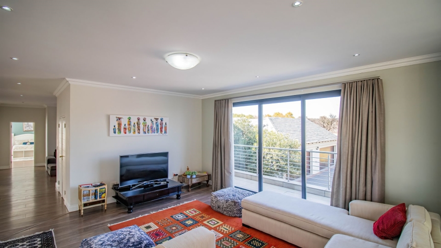 6 Bedroom Property for Sale in Blue Hills Equestrian Estate Gauteng