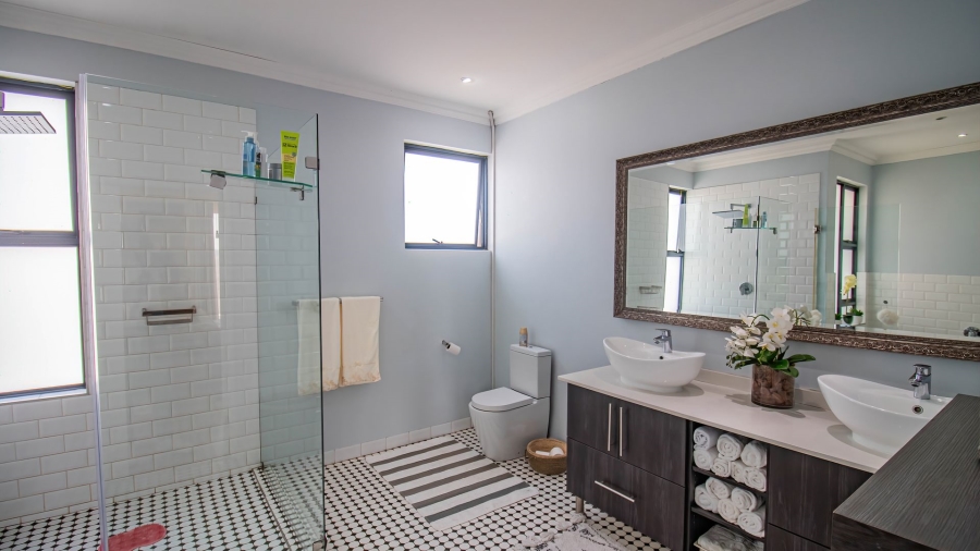 6 Bedroom Property for Sale in Blue Hills Equestrian Estate Gauteng