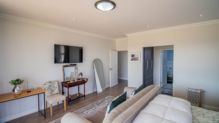 6 Bedroom Property for Sale in Blue Hills Equestrian Estate Gauteng