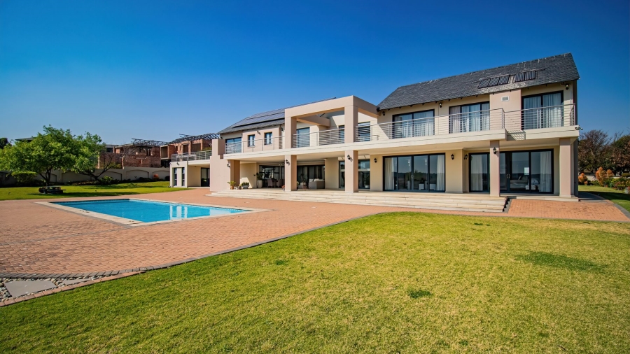 6 Bedroom Property for Sale in Blue Hills Equestrian Estate Gauteng