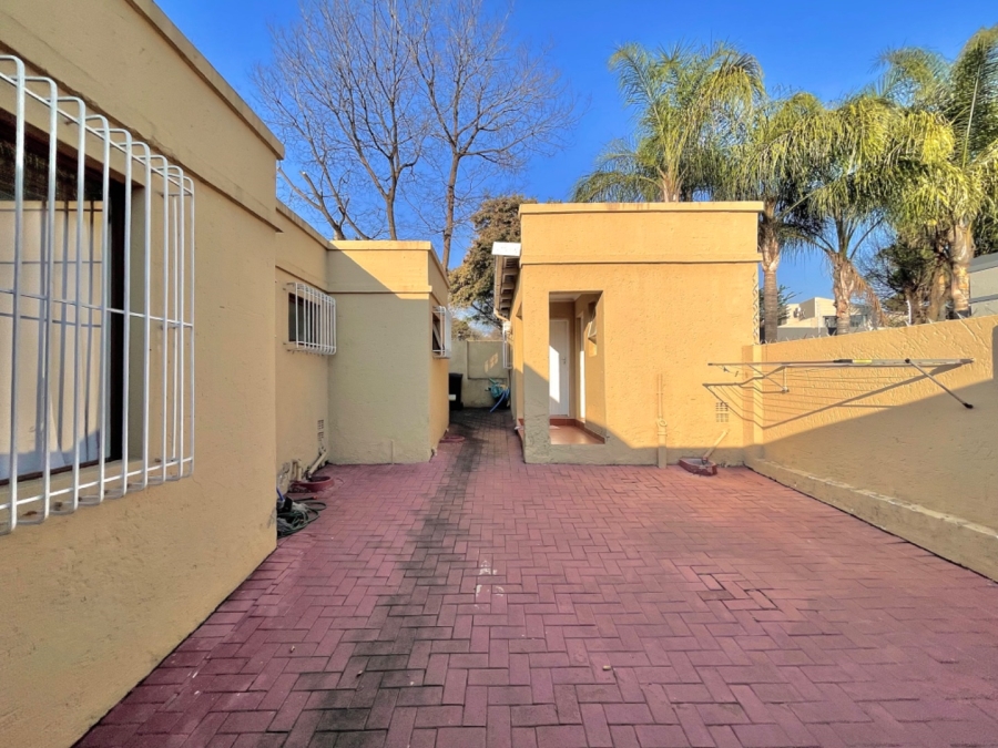 3 Bedroom Property for Sale in Sunninghill Gauteng