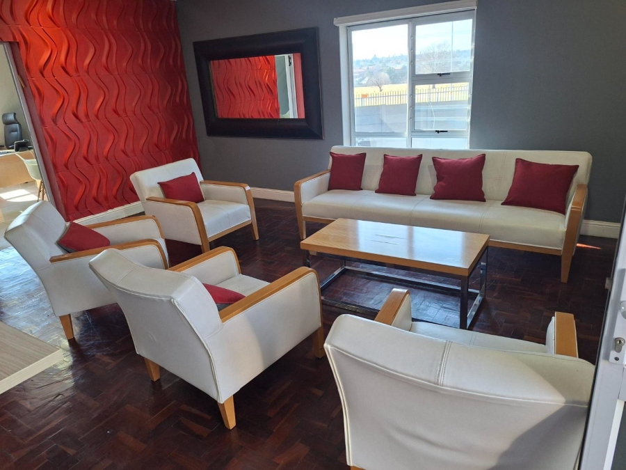 5 Bedroom Property for Sale in Edenvale Central Gauteng