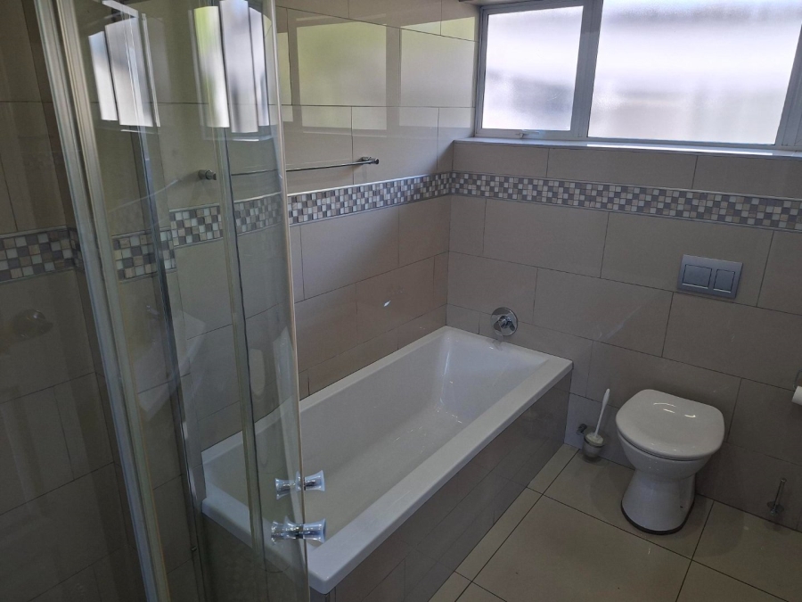 5 Bedroom Property for Sale in Edenvale Central Gauteng