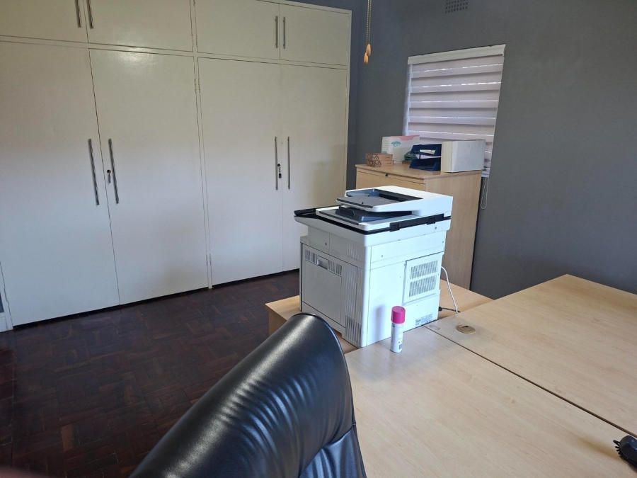 5 Bedroom Property for Sale in Edenvale Central Gauteng