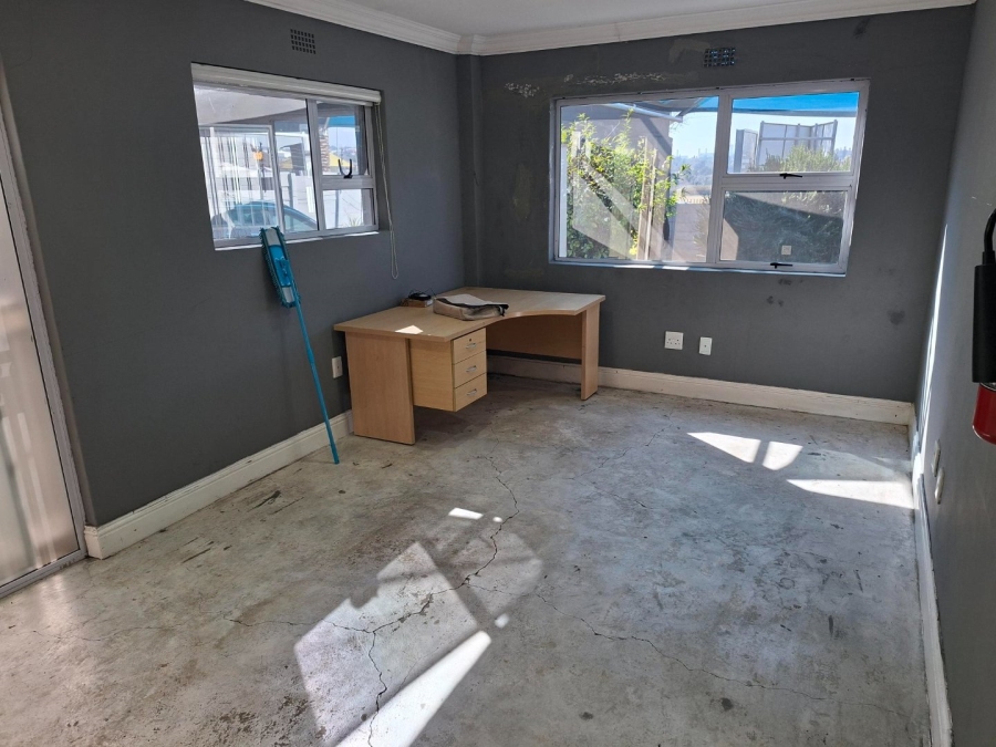 5 Bedroom Property for Sale in Edenvale Central Gauteng