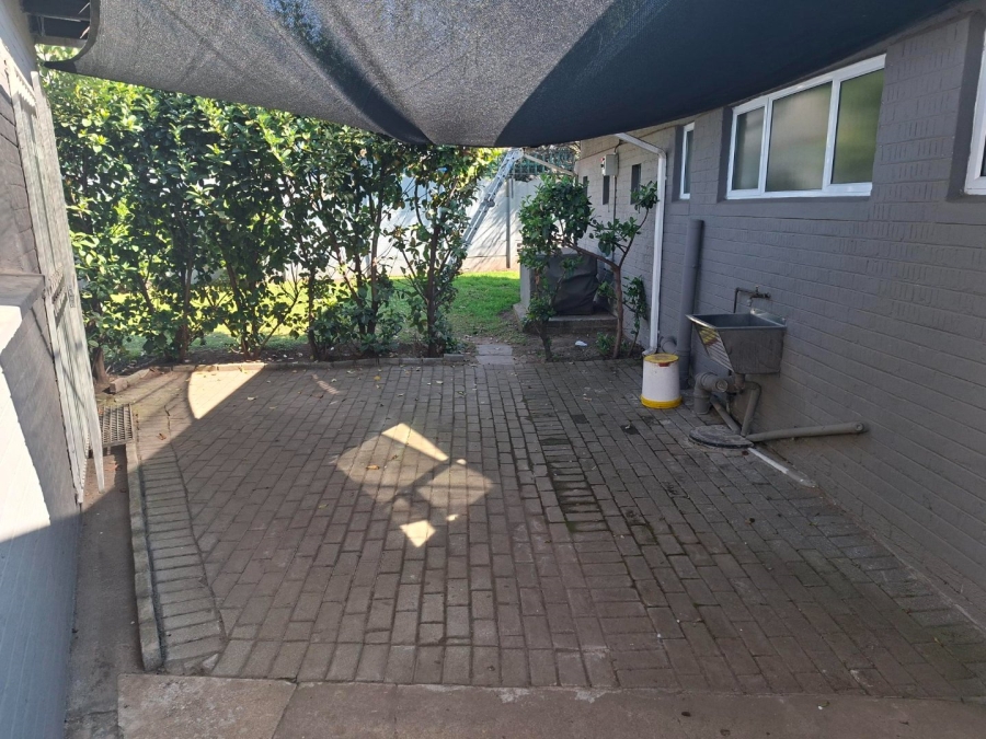 5 Bedroom Property for Sale in Edenvale Central Gauteng