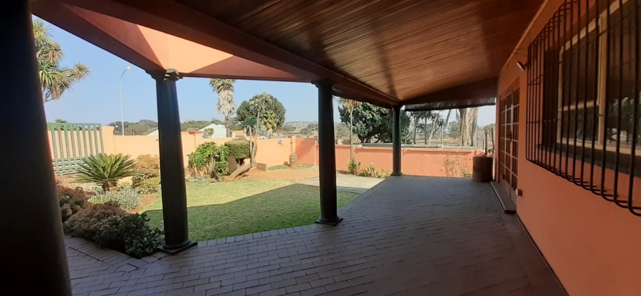 3 Bedroom Property for Sale in Glenvista Gauteng