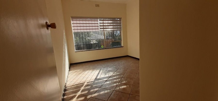 3 Bedroom Property for Sale in Glenvista Gauteng