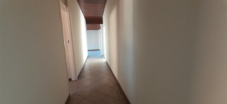 3 Bedroom Property for Sale in Glenvista Gauteng