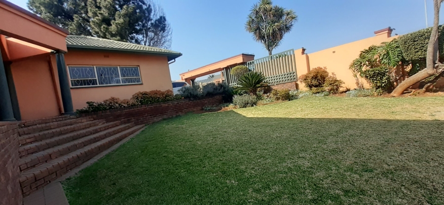 3 Bedroom Property for Sale in Glenvista Gauteng