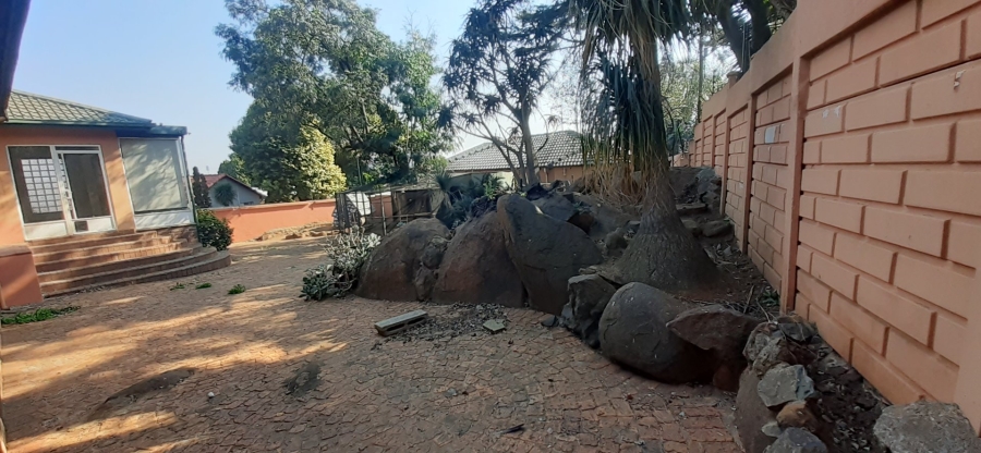3 Bedroom Property for Sale in Glenvista Gauteng