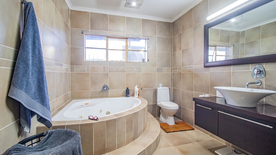 4 Bedroom Property for Sale in Primrose Hill Gauteng