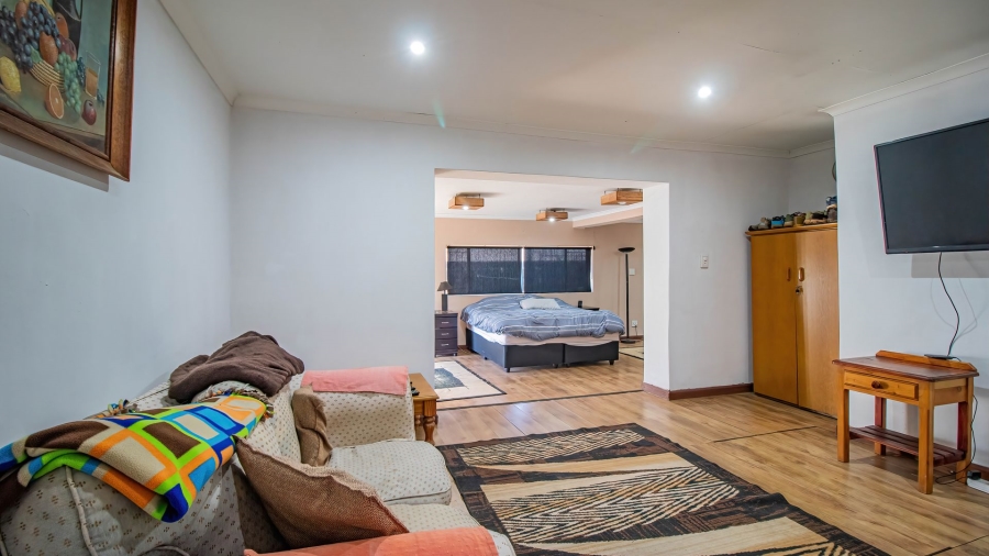 4 Bedroom Property for Sale in Primrose Hill Gauteng