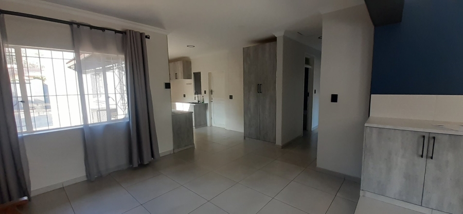3 Bedroom Property for Sale in Mulbarton Gauteng