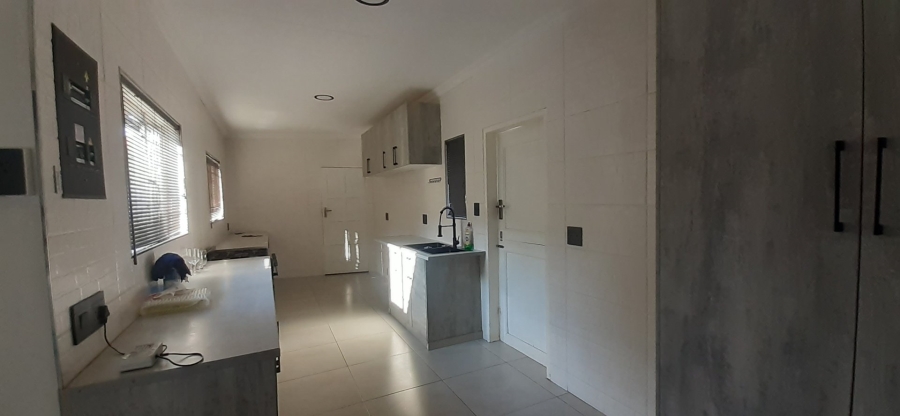3 Bedroom Property for Sale in Mulbarton Gauteng