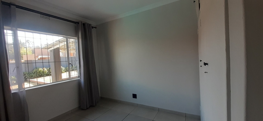 3 Bedroom Property for Sale in Mulbarton Gauteng