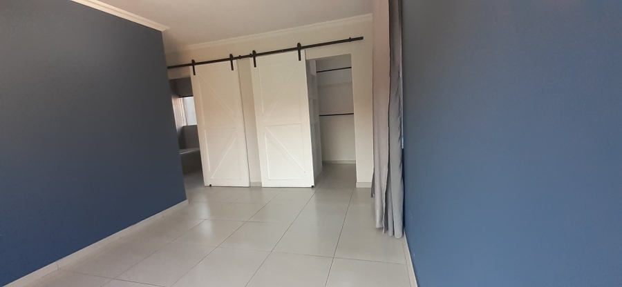 3 Bedroom Property for Sale in Mulbarton Gauteng