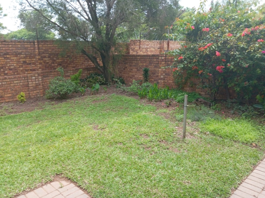 2 Bedroom Property for Sale in Pretoria North Gauteng