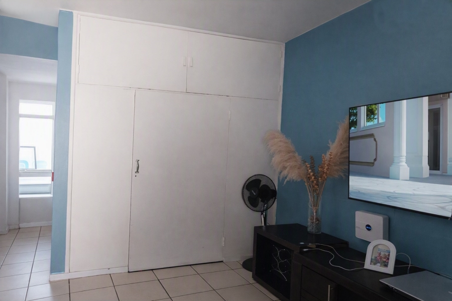 1 Bedroom Property for Sale in Pretoria Central Gauteng