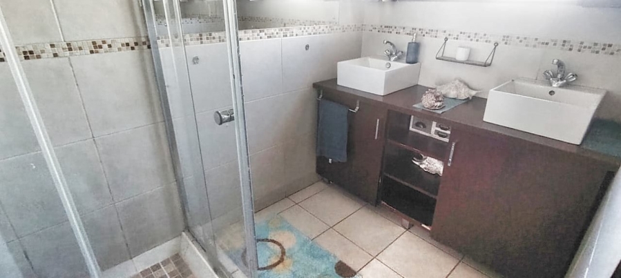 3 Bedroom Property for Sale in Woodmere Gauteng