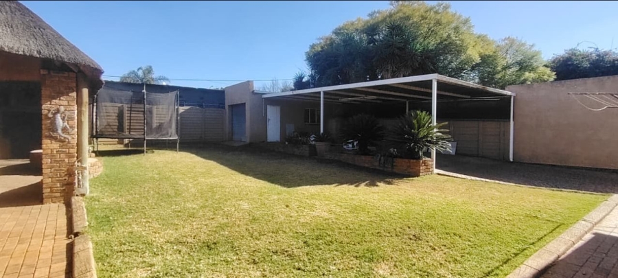3 Bedroom Property for Sale in Woodmere Gauteng