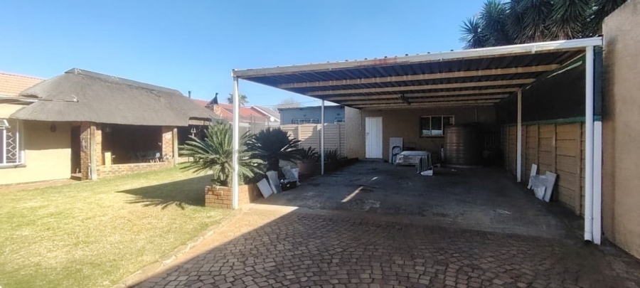 3 Bedroom Property for Sale in Woodmere Gauteng
