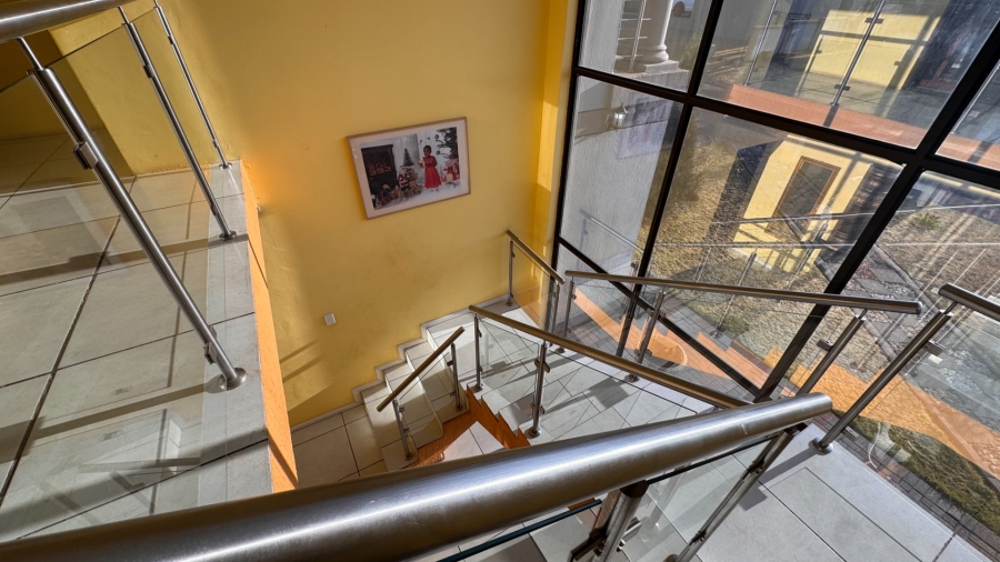 6 Bedroom Property for Sale in Three Rivers East Gauteng