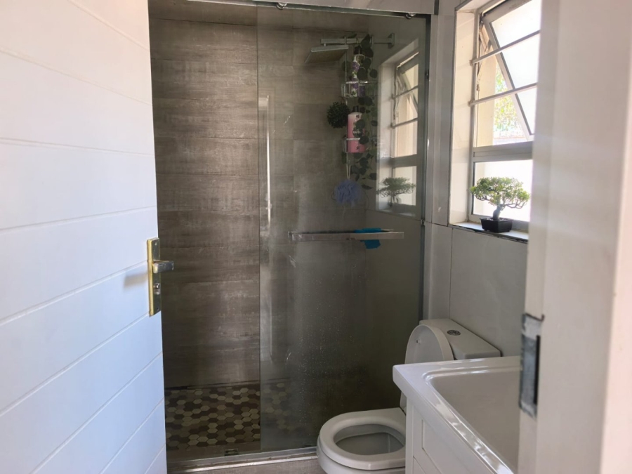 3 Bedroom Property for Sale in Strubenvale Gauteng
