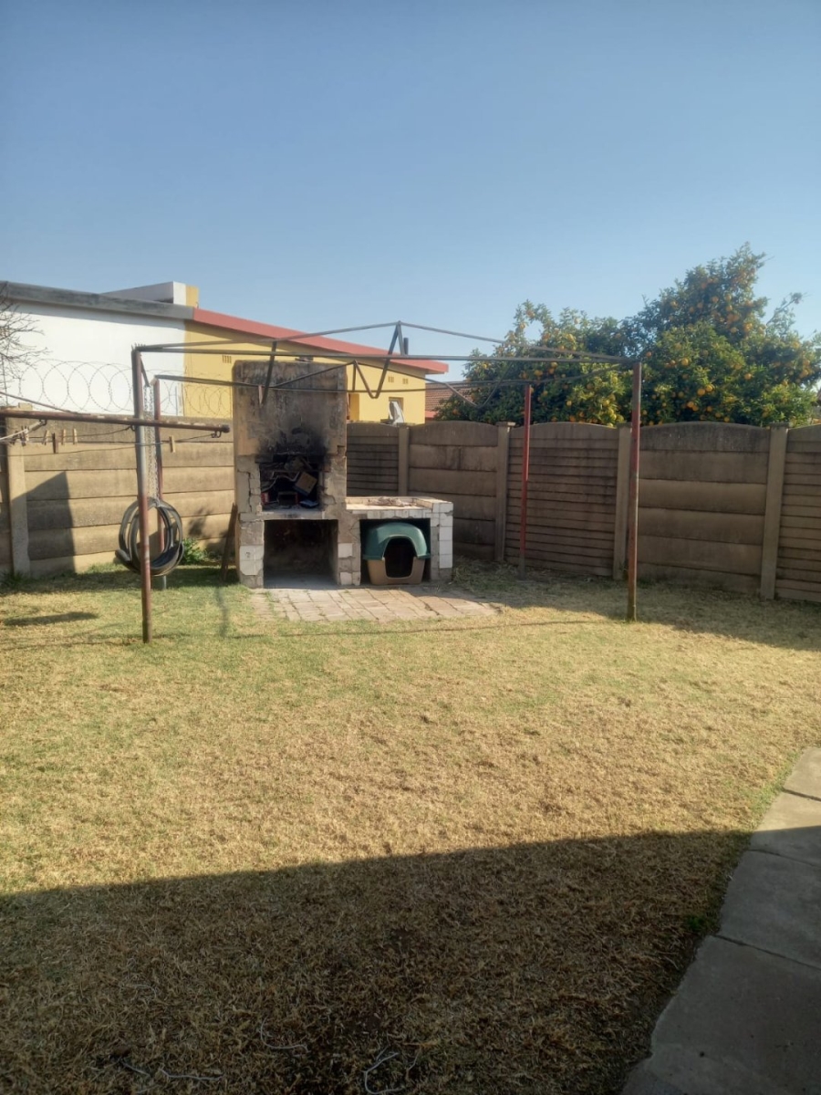 3 Bedroom Property for Sale in Vanderbijlpark SE 6 Gauteng