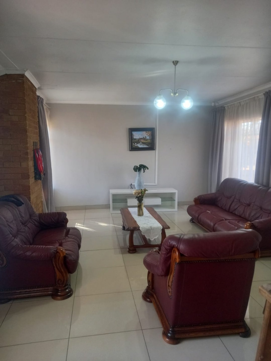 3 Bedroom Property for Sale in Vanderbijlpark SE 6 Gauteng