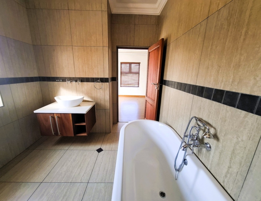 To Let 4 Bedroom Property for Rent in Boschkop A H Gauteng