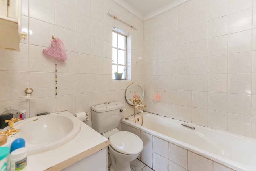 2 Bedroom Property for Sale in Eden Glen Gauteng