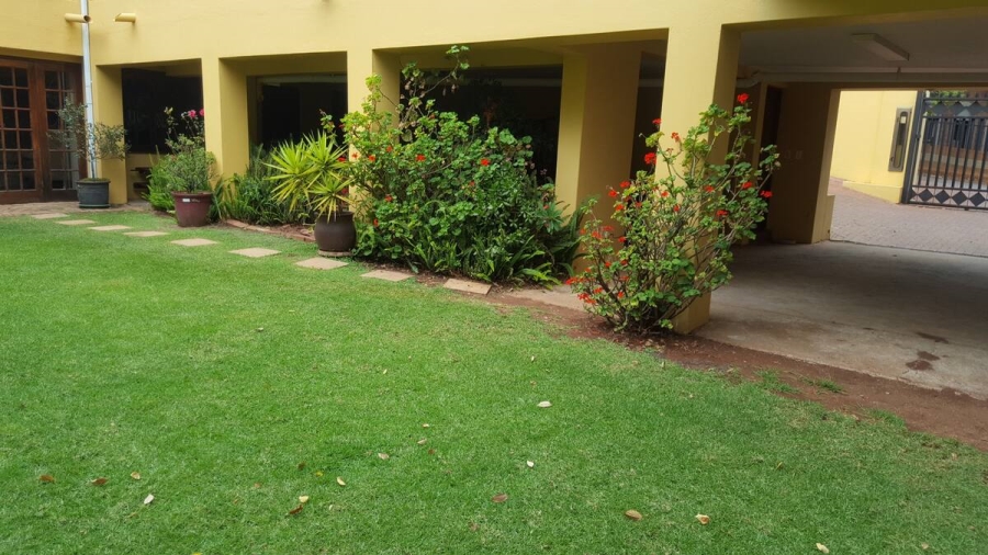 To Let 2 Bedroom Property for Rent in Bedfordview Gauteng