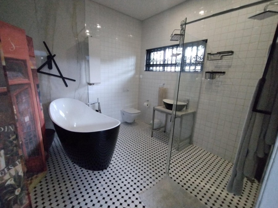 To Let 1 Bedroom Property for Rent in Bedfordview Gauteng