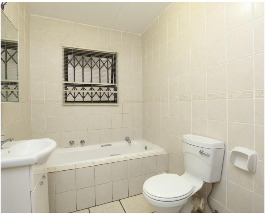 To Let 2 Bedroom Property for Rent in Sunninghill Gauteng