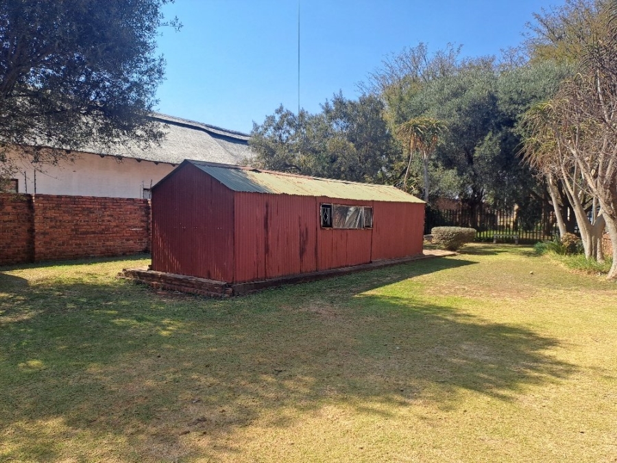 Commercial Property for Sale in Kameeldrift East Gauteng