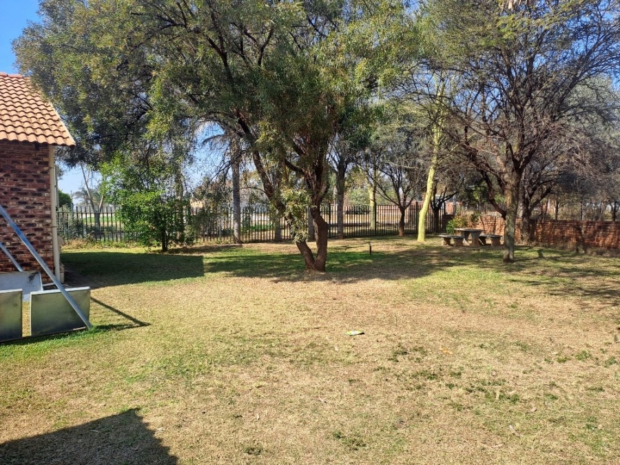 Commercial Property for Sale in Kameeldrift East Gauteng