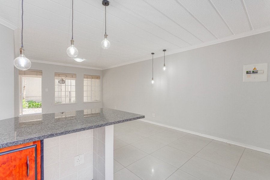 To Let 2 Bedroom Property for Rent in Morningside Gauteng