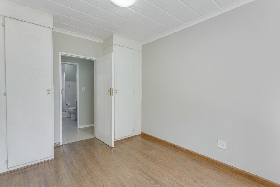 To Let 2 Bedroom Property for Rent in Morningside Gauteng