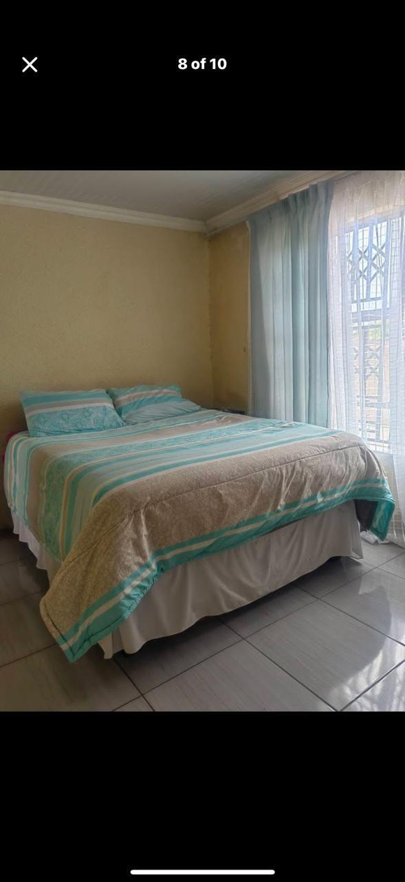 2 Bedroom Property for Sale in Orlando Gauteng