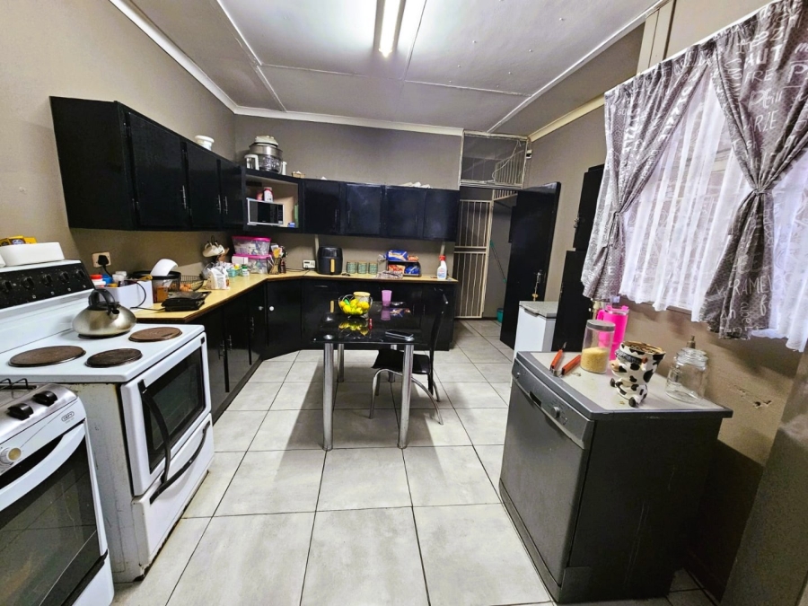 3 Bedroom Property for Sale in Glenvarloch Gauteng