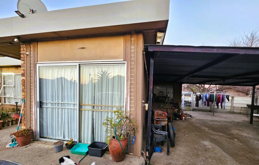 3 Bedroom Property for Sale in Glenvarloch Gauteng