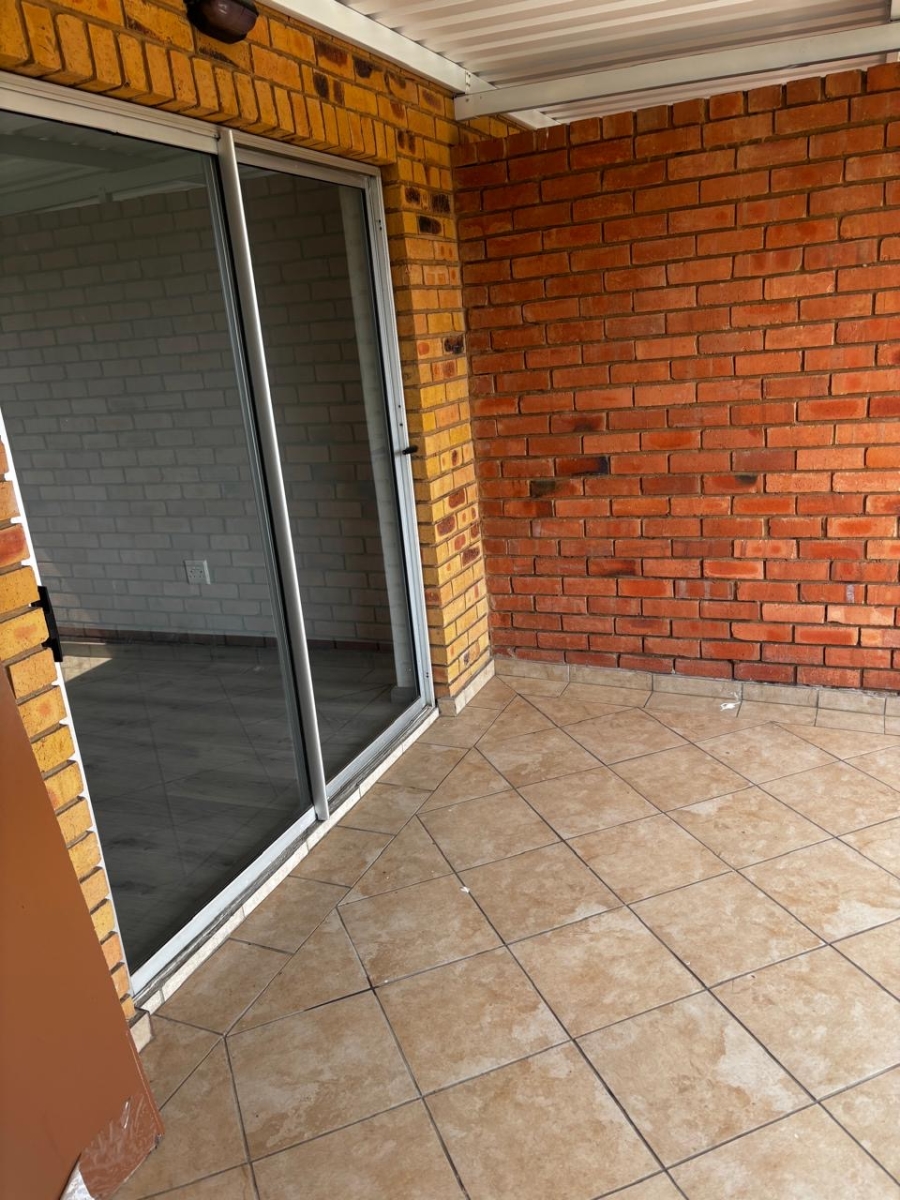 1 Bedroom Property for Sale in Pretoria North Gauteng