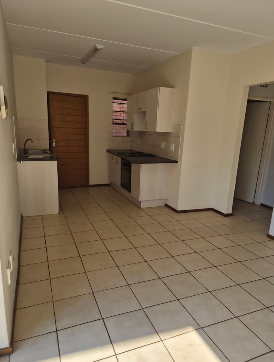 2 Bedroom Property for Sale in Klipfontein Gauteng