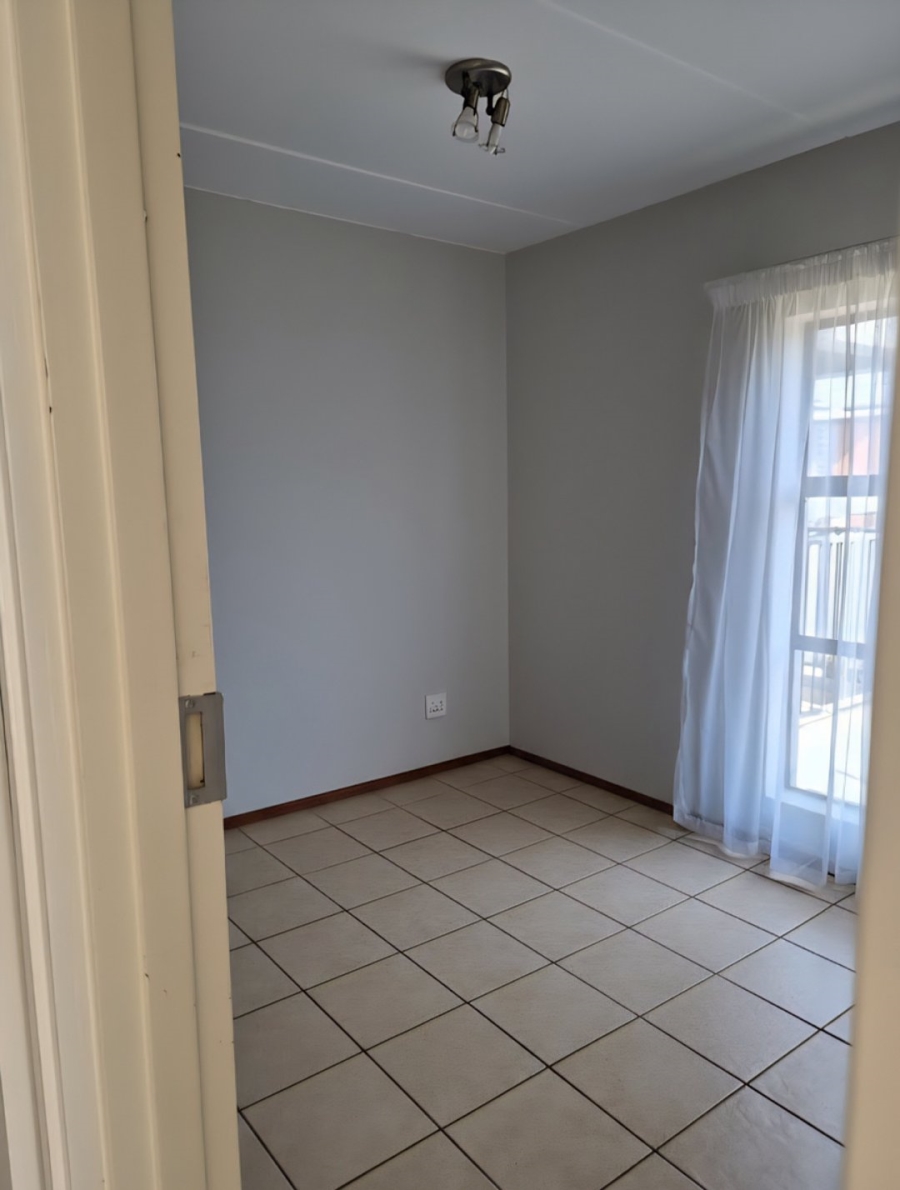 2 Bedroom Property for Sale in Klipfontein Gauteng