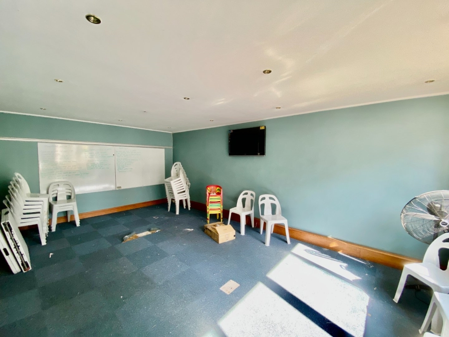 To Let Commercial Property for Rent in Lynnwood Gauteng
