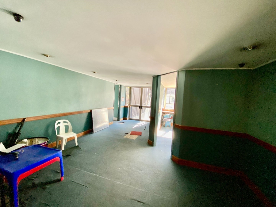 To Let Commercial Property for Rent in Lynnwood Gauteng