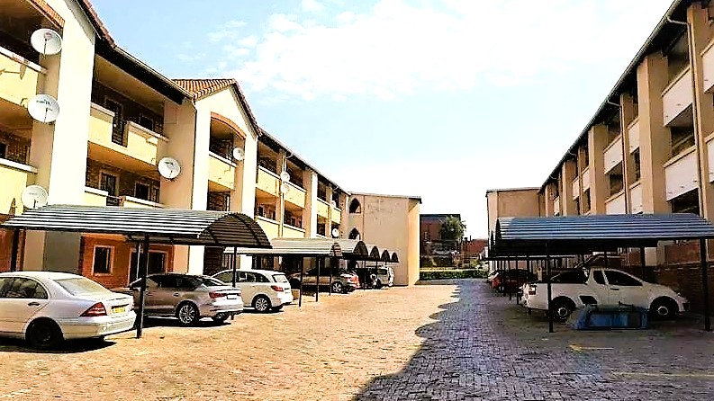 To Let 2 Bedroom Property for Rent in Halfway Gardens Gauteng