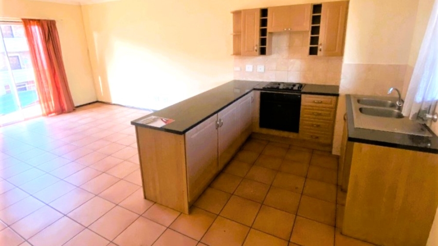 To Let 2 Bedroom Property for Rent in Halfway Gardens Gauteng